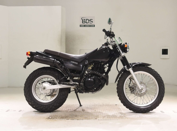 Мотоцикл Yamaha TW225 з пробігом 10151 km