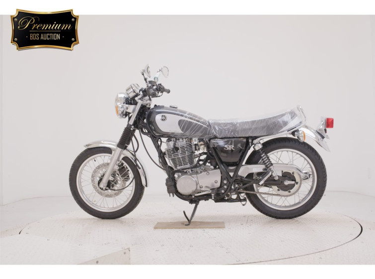 Мотоцикл Yamaha SR400 з пробігом 2 km