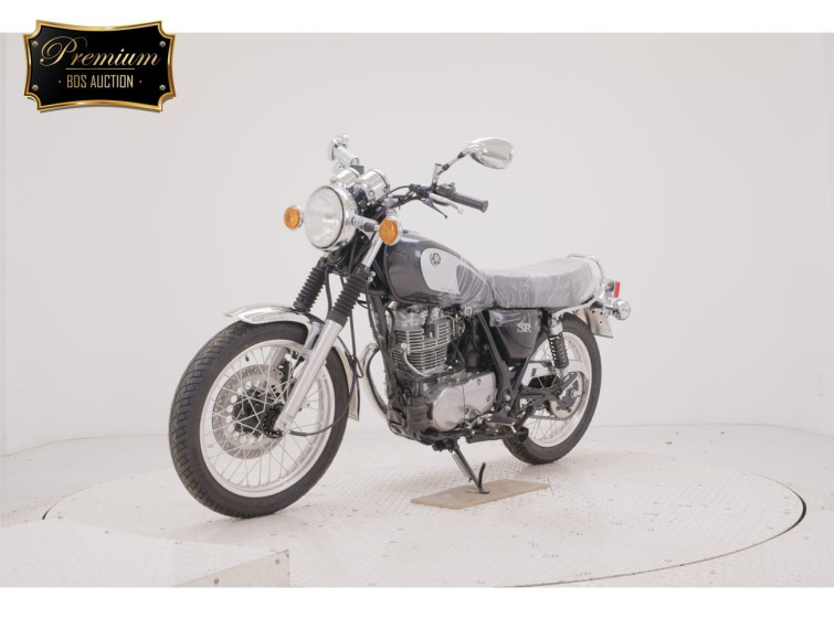 Мотоцикл Yamaha SR400 з пробігом 2 km