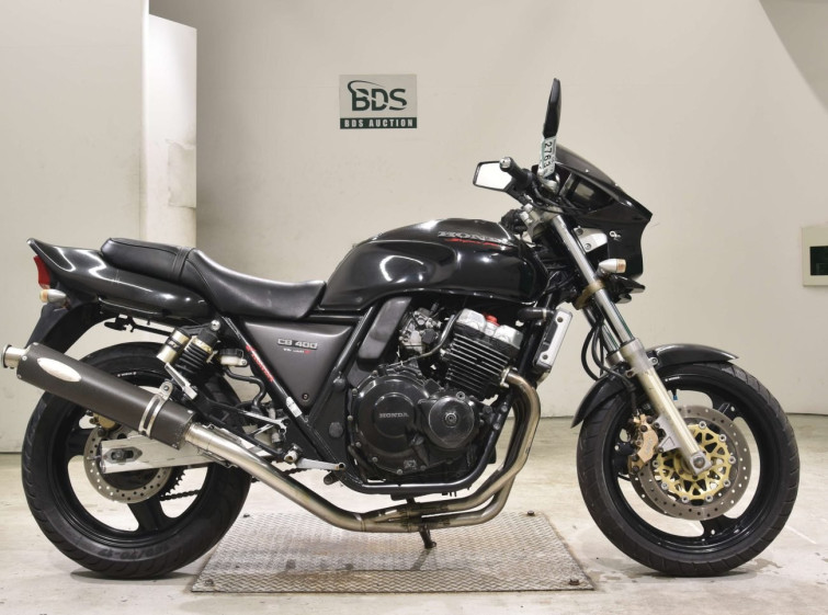 Мотоцикл Honda CB400SF з пробігом 11280 km