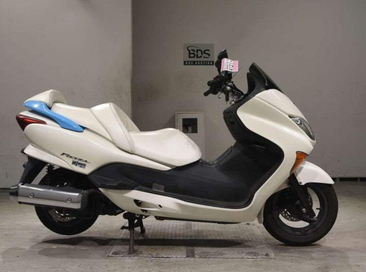 Мотоцикл Honda FORZA Z