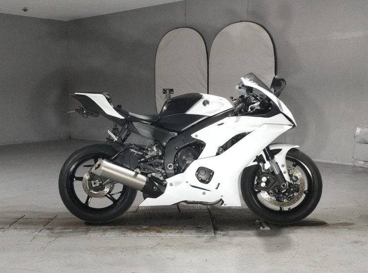 Мотоцикл Yamaha YZF-R6 з пробігом 43022 km