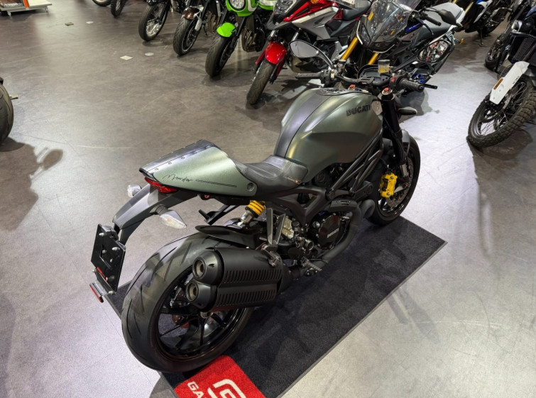 Мотоцикл Ducati MONSTER 1100 з пробігом 8735 km