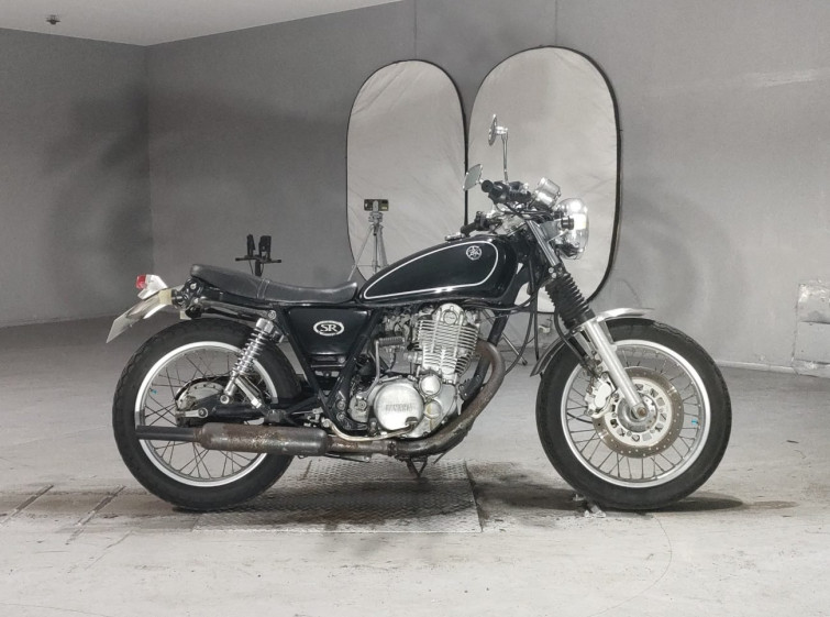 Мотоцикл Yamaha SR400 с пробегом 27734 km