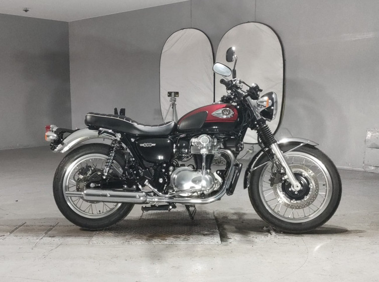 Мотоцикл Kawasaki W800 з пробігом 5949 km