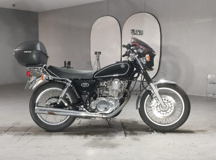 Мотоцикл Yamaha SR400 с пробегом 7260 km