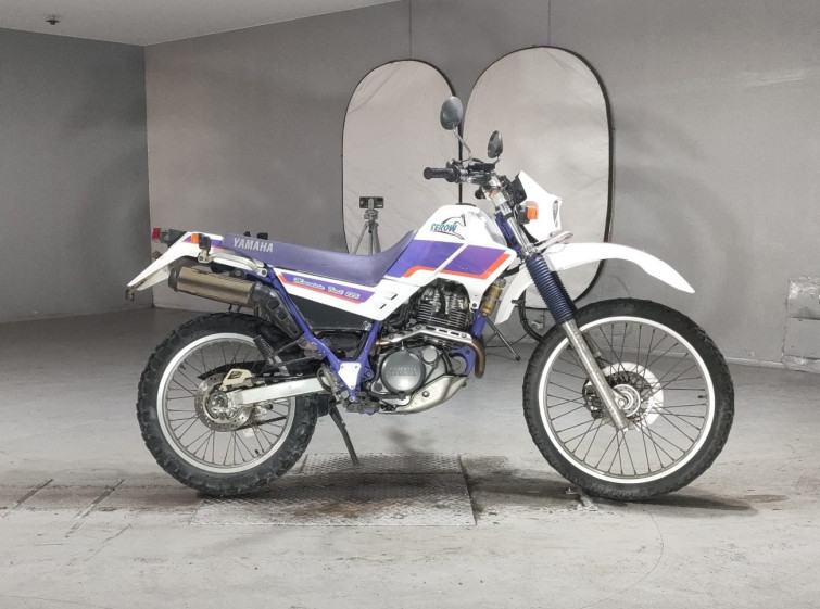 Мотоцикл Yamaha SEROW XT225 с пробегом 33976 km