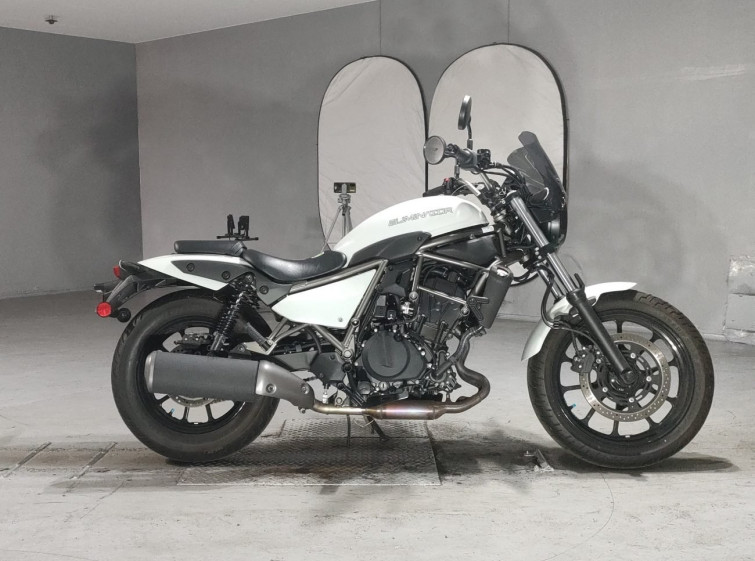 Мотоцикл Kawasaki ELIMINATOR 400 з пробігом 3345 km