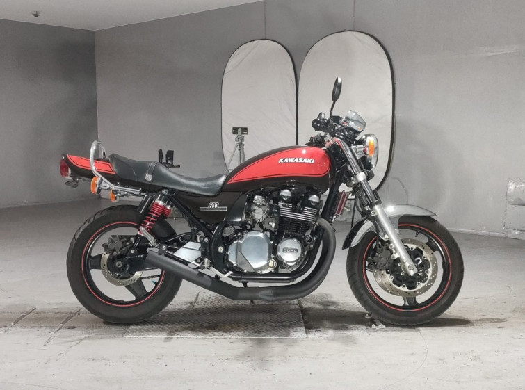 Мотоцикл Kawasaki ZEPHYR750 з пробігом 37382 km