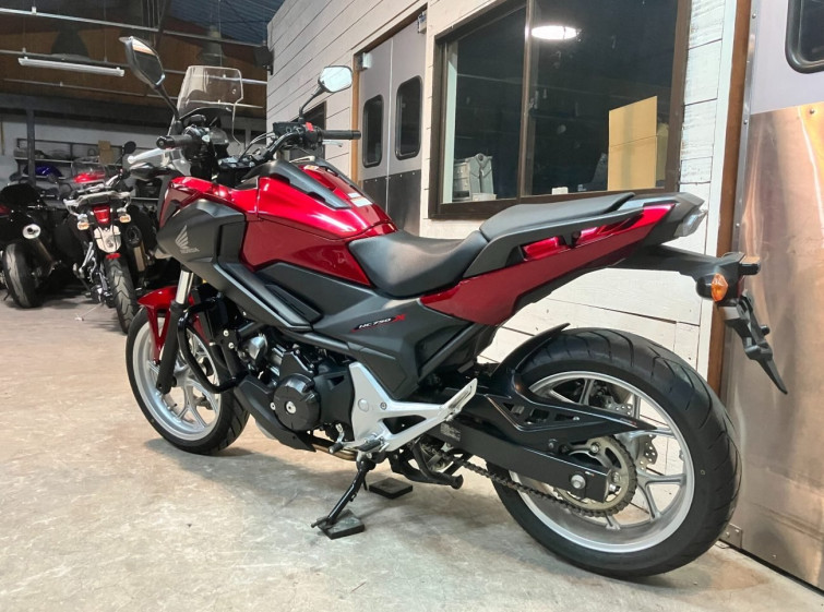 Мотоцикл Honda NC700XLD з пробігом 12227 km