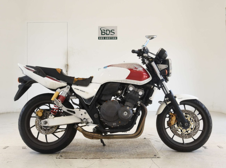 Мотоцикл Honda CB400SFA BOLDOR