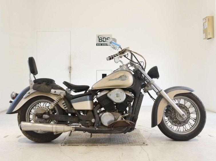 Мотоцикл Honda SHADOW400