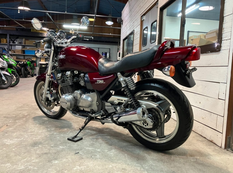 Мотоцикл Kawasaki ZEPHYR750 с пробегом 9714 km
