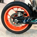 Мотоцикл KTM 890 DUKE R з пробігом 52436 km