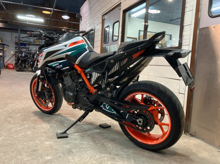 Мотоцикл KTM 890 DUKE R з пробігом 52436 km