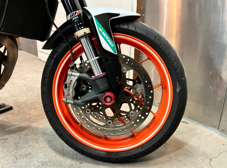 Мотоцикл KTM 890 DUKE R з пробігом 52436 km