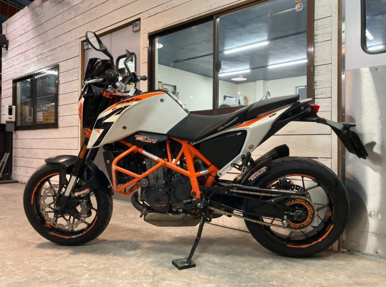 Мотоцикл KTM 690 DUKE R с пробегом 31122 km