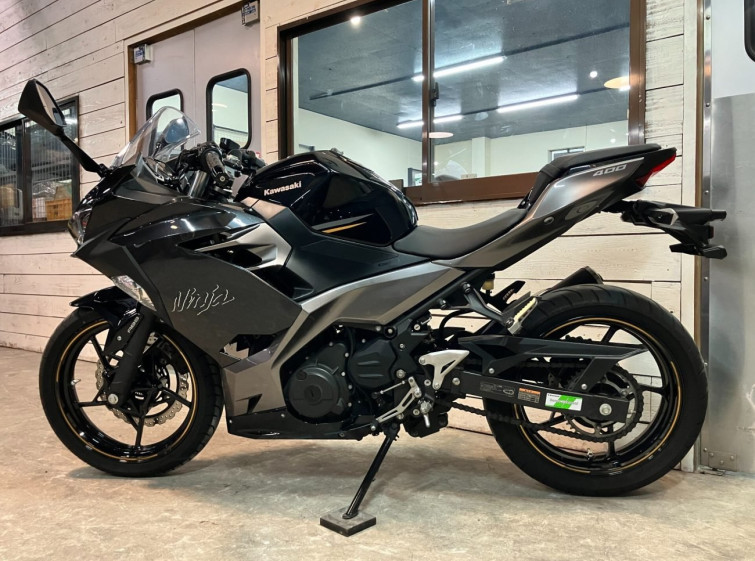 Мотоцикл Kawasaki NINJA400 з пробігом 21045 km