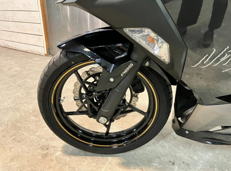 Мотоцикл Kawasaki NINJA400 з пробігом 21045 km