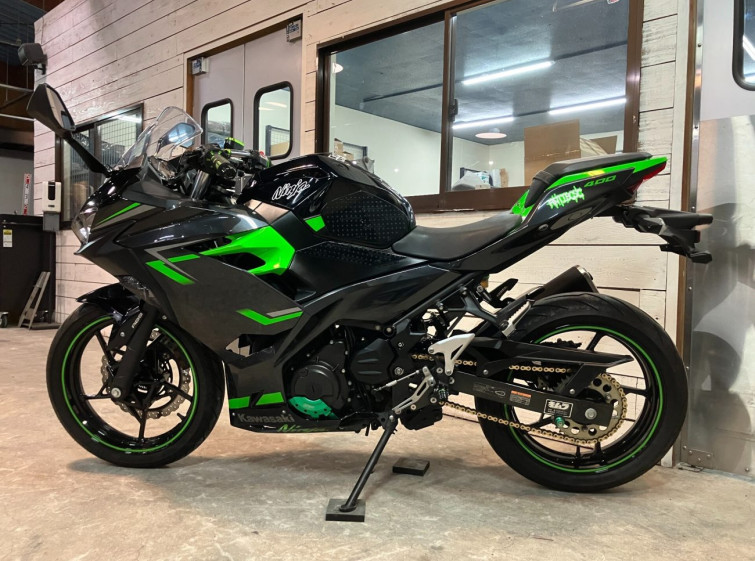 Мотоцикл Kawasaki NINJA400 з пробігом 38135 km