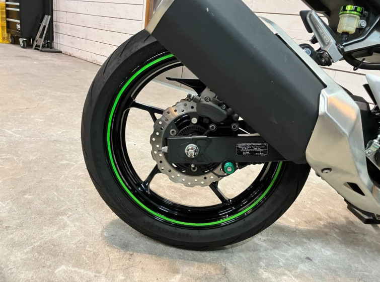 Мотоцикл Kawasaki NINJA400 з пробігом 38135 km