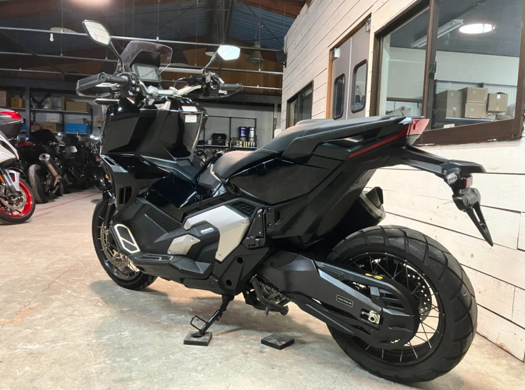 Мотоцикл Honda X-ADV750 з пробігом 15489 km