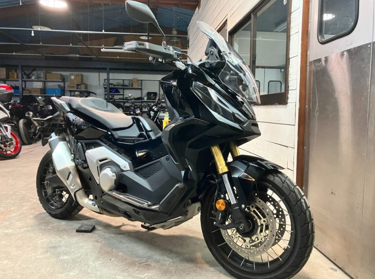 Мотоцикл Honda X-ADV750 з пробігом 15489 km