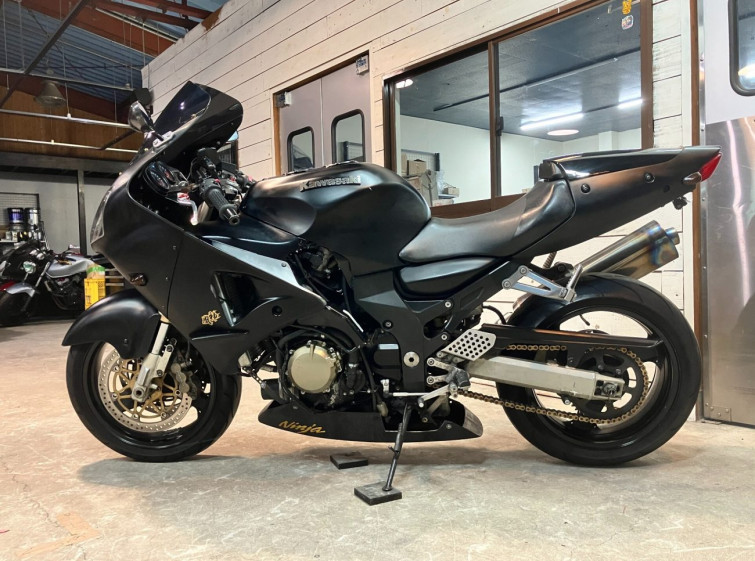 Мотоцикл Kawasaki NINJA ZX-12R с пробегом 37458 km