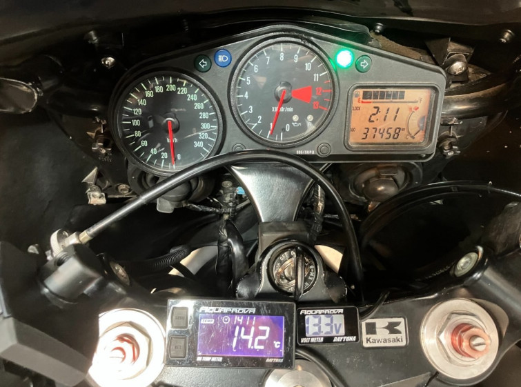 Мотоцикл Kawasaki NINJA ZX-12R с пробегом 37458 km