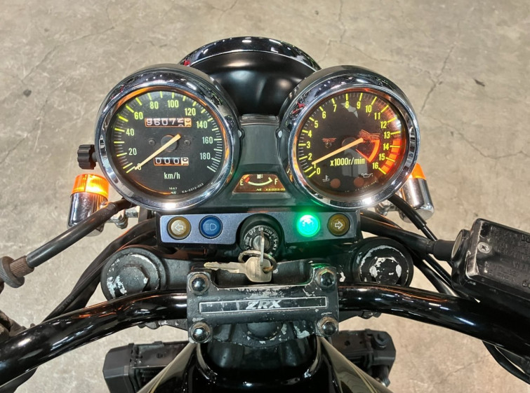 Мотоцикл Kawasaki ZRX400 с пробегом 96073 km