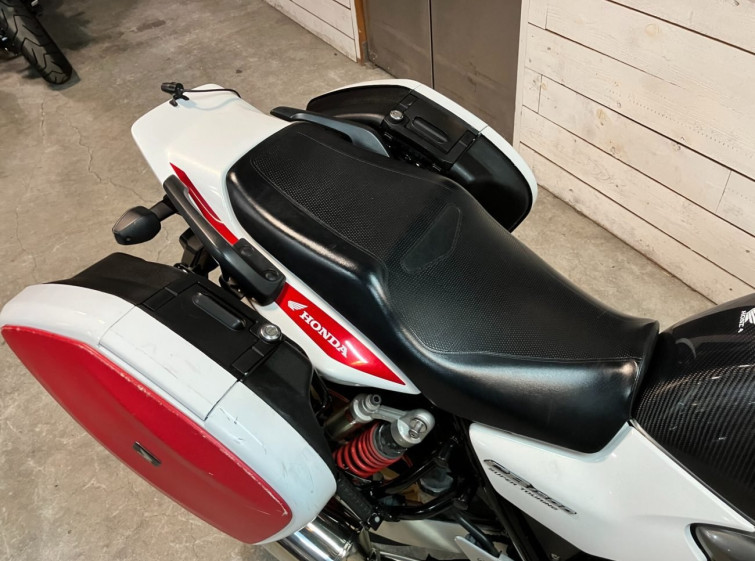 Мотоцикл Honda CB1300SF с пробегом 47468 km