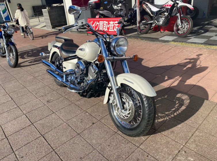 Мотоцикл Yamaha DRAGSTAR XVS400 CLASSIC с пробегом 5865 km