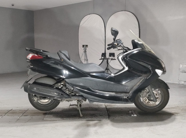 Мотоцикл Yamaha MAJESTY 250
