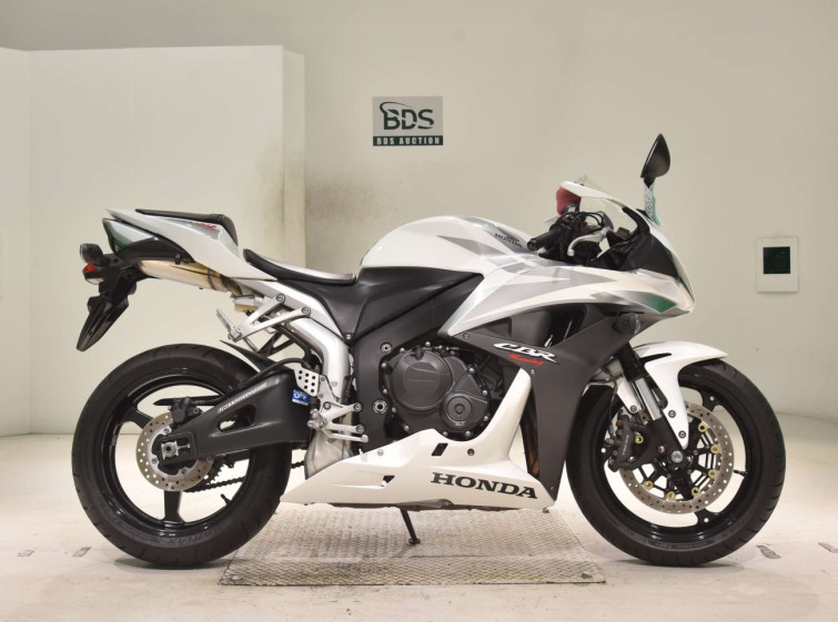 Мотоцикл Honda CBR600RR з пробігом 24123 km