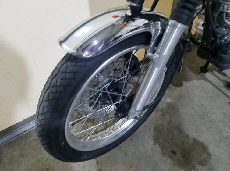 Мотоцикл Yamaha SR400 з пробігом 11517 km