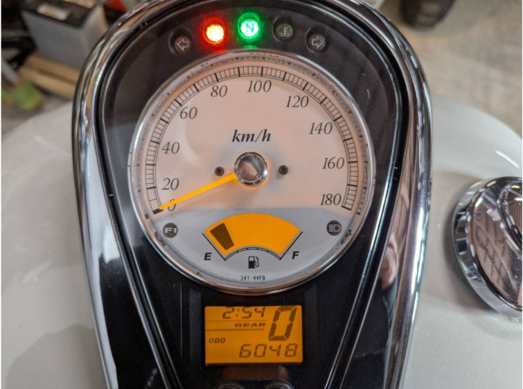 Мотоцикл Suzuki INTRUDER 400 CLASSIC с пробегом 6048 km