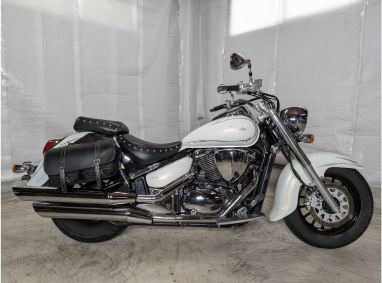 Мотоцикл Suzuki INTRUDER 400 CLASSIC с пробегом 6048 km