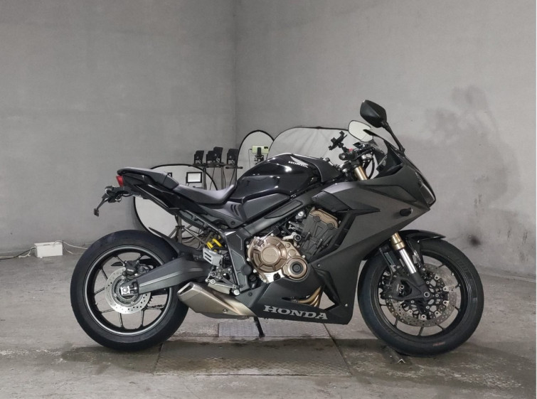 Мотоцикл Honda CBR650R с пробегом 26088 km
