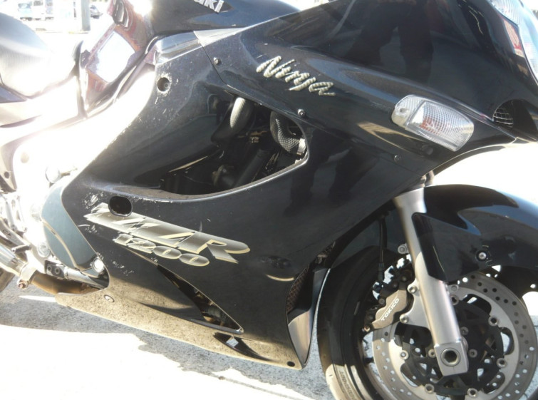 Мотоцикл Kawasaki ZZ-R1200 с пробегом 37544 km