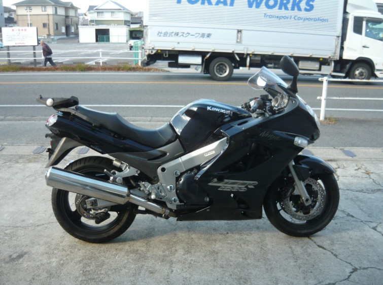 Мотоцикл Kawasaki ZZ-R1200 с пробегом 37544 km
