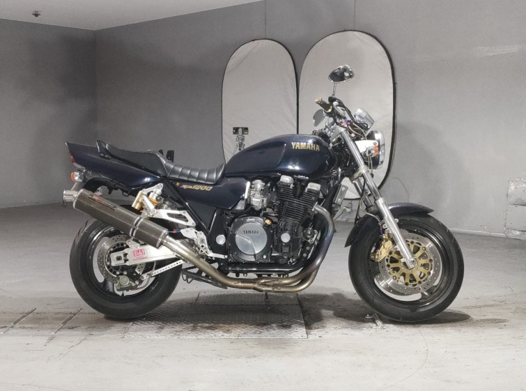 Мотоцикл Yamaha XJR1200 с пробегом 60995 km