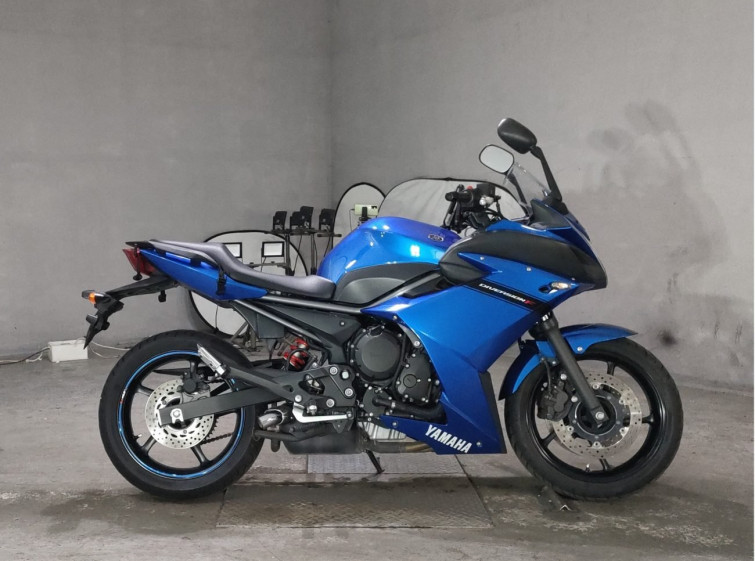 Мотоцикл Yamaha XJ6 DIVERGENCE F з пробігом 16091 km