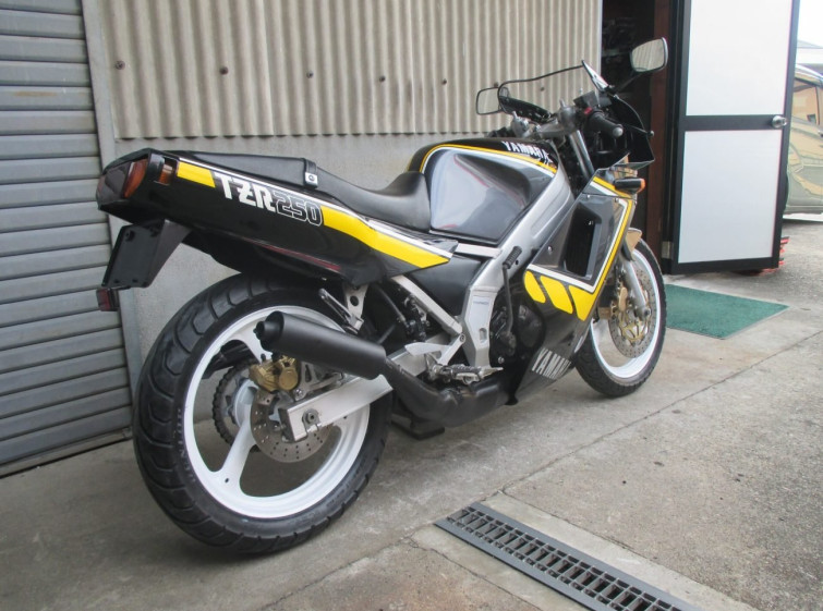 Мотоцикл Yamaha TZR250 с пробегом 6268 km