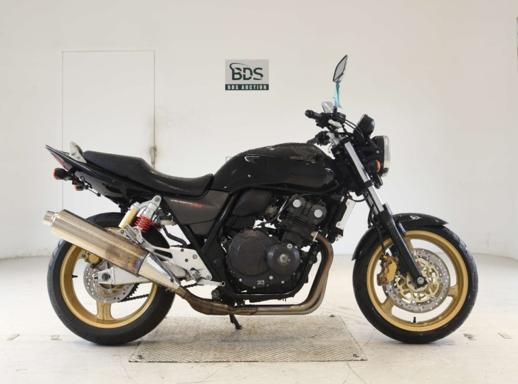 Мотоцикл Honda CB400SFV з пробігом 6565 km