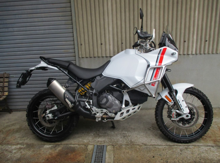 Мотоцикл Ducati DESERT X с пробегом 6102 km