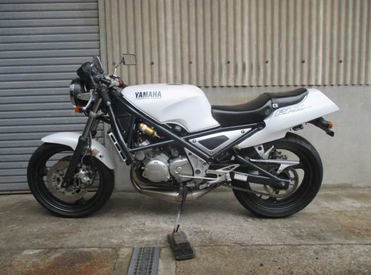 Мотоцикл Yamaha R1-Z с пробегом 8246 km