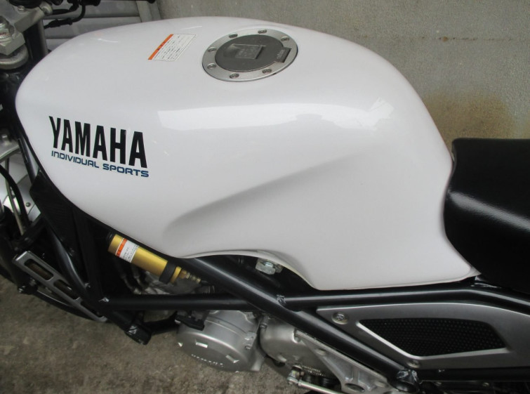 Мотоцикл Yamaha R1-Z с пробегом 8246 km