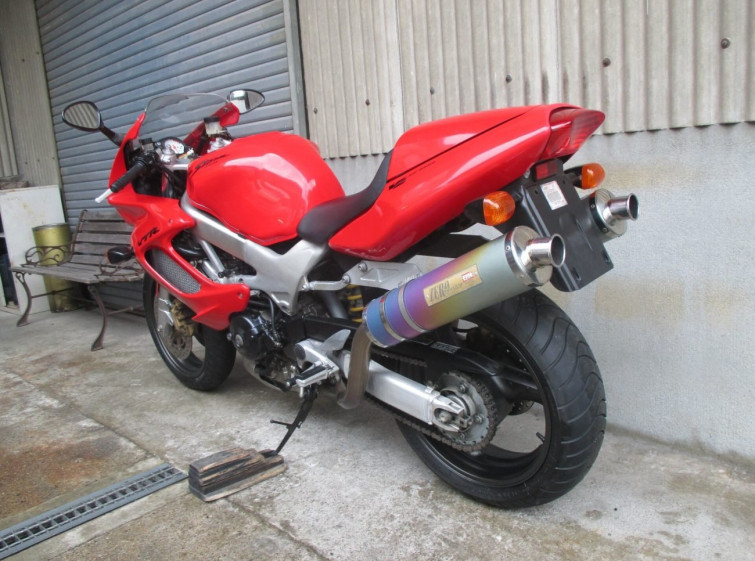 Мотоцикл Honda VTR1000F с пробегом 13014 km