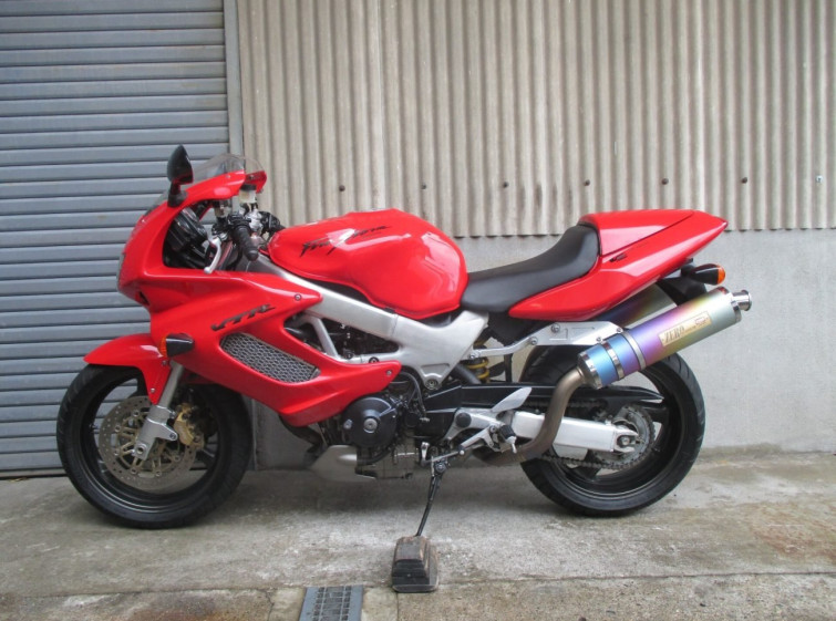 Мотоцикл Honda VTR1000F с пробегом 13014 km
