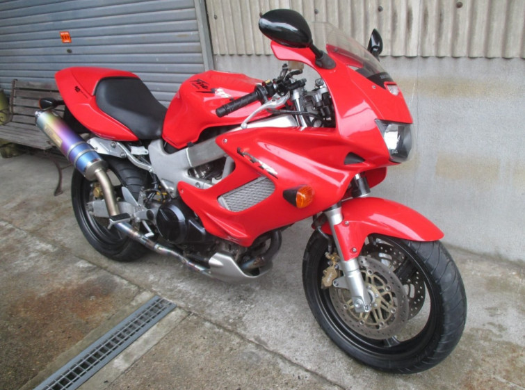 Мотоцикл Honda VTR1000F с пробегом 13014 km